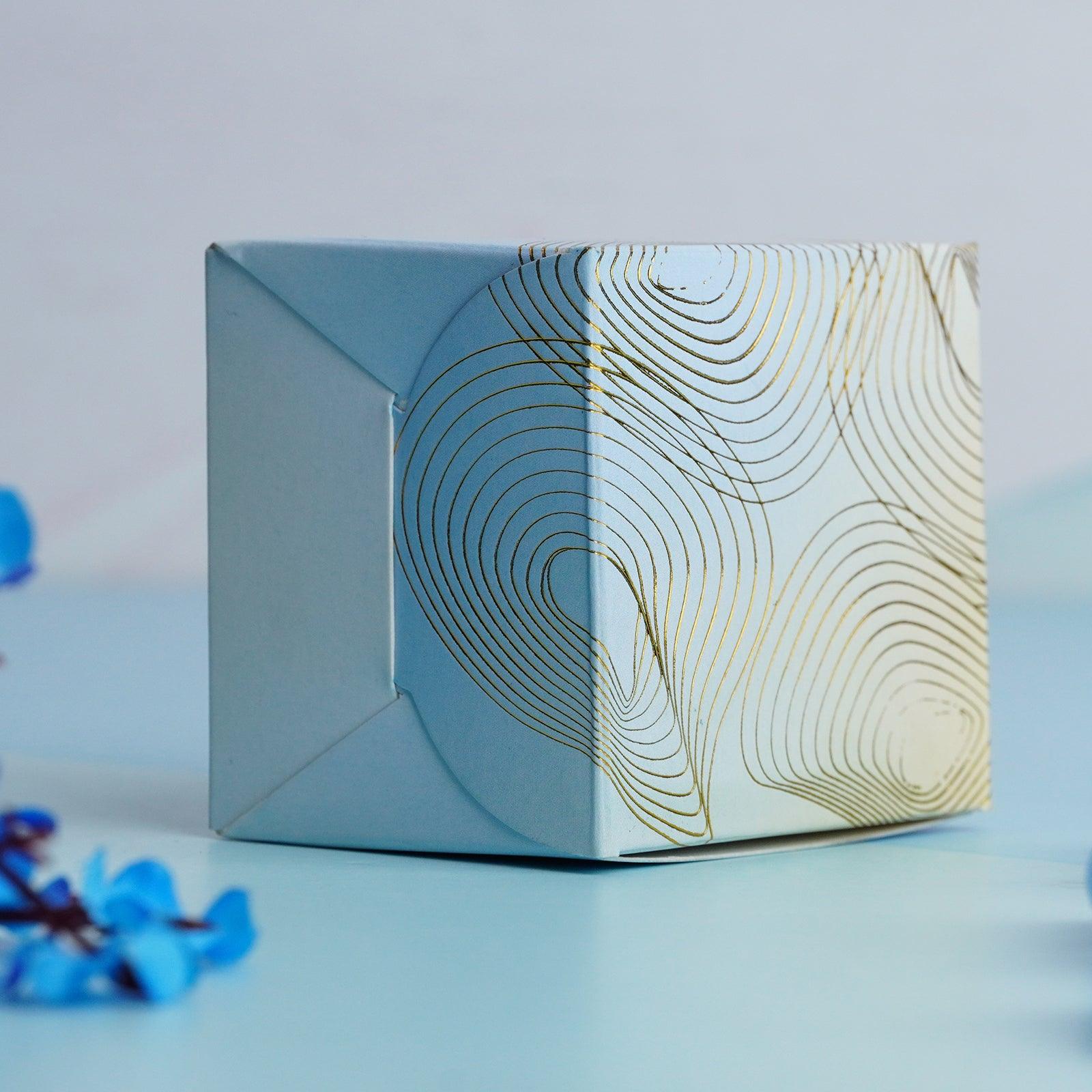 Abstract Single Treat Box