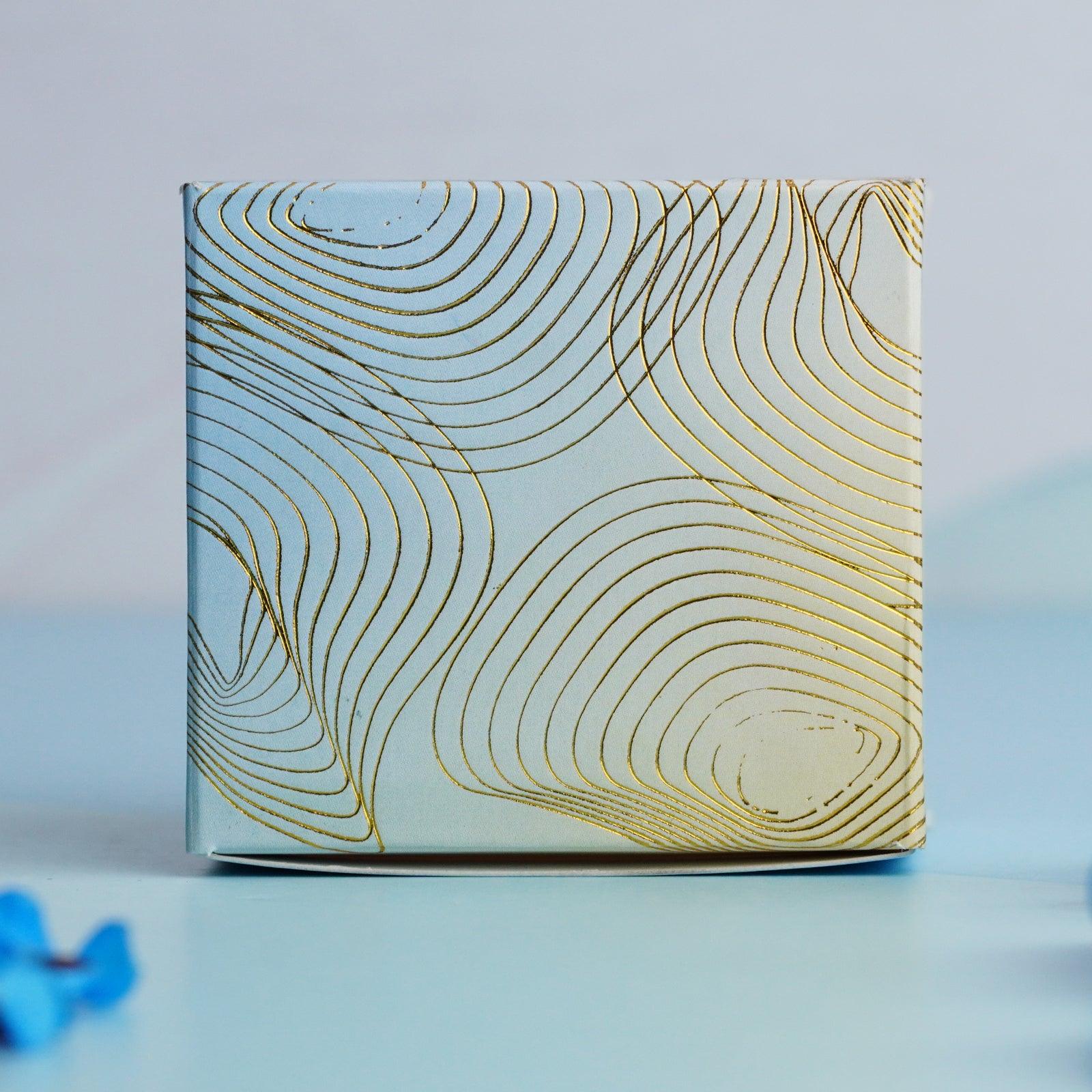 Abstract Single Treat Box