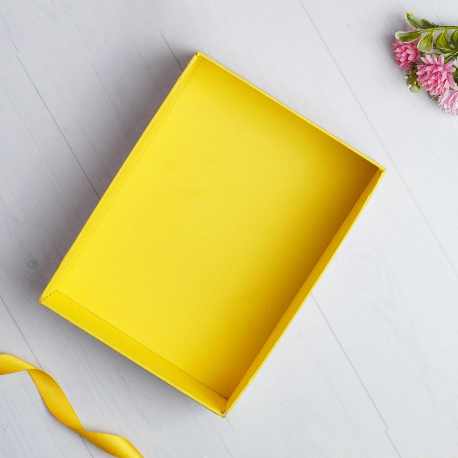 Yellow Medium Tray Box