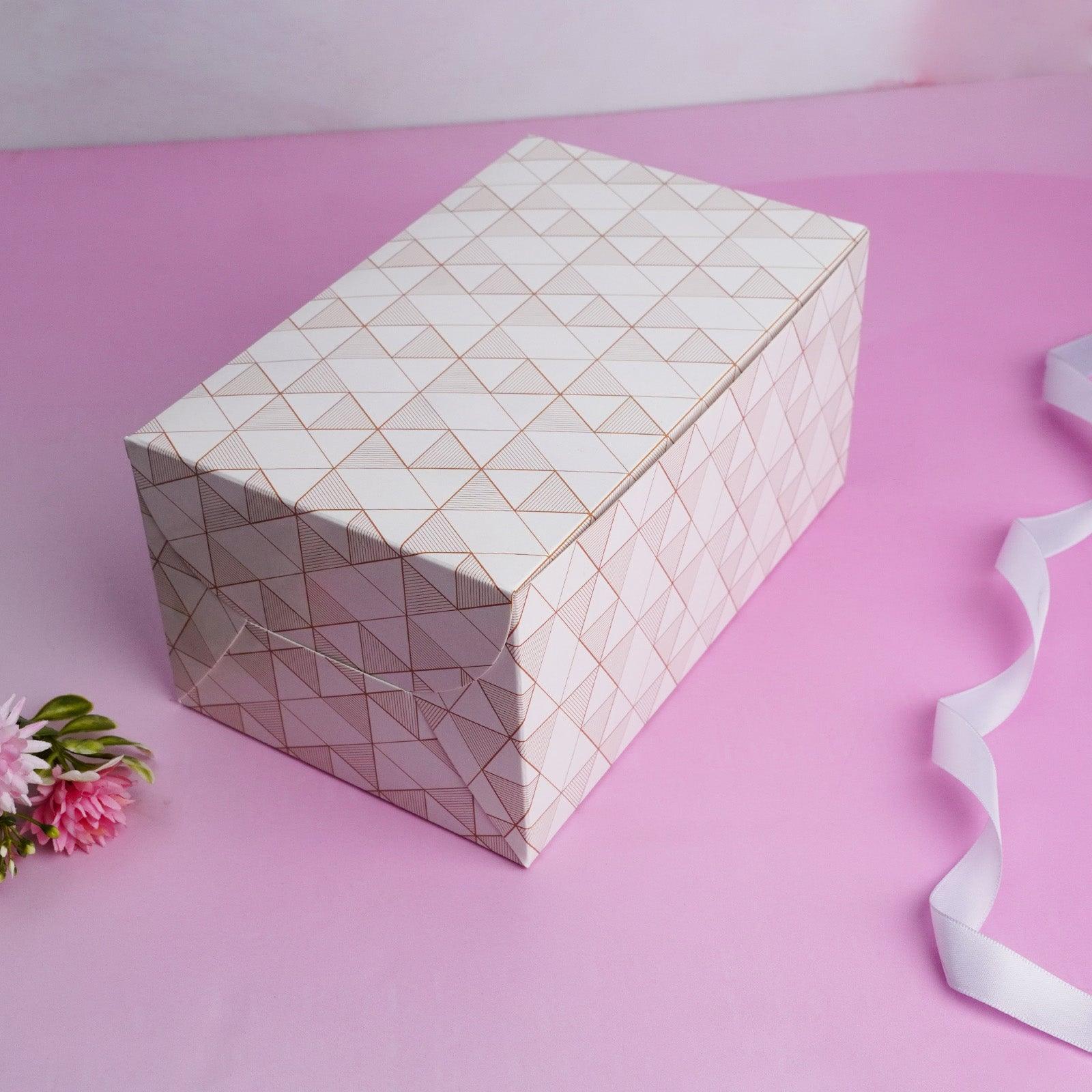 Geometric Pattern Pastry Box