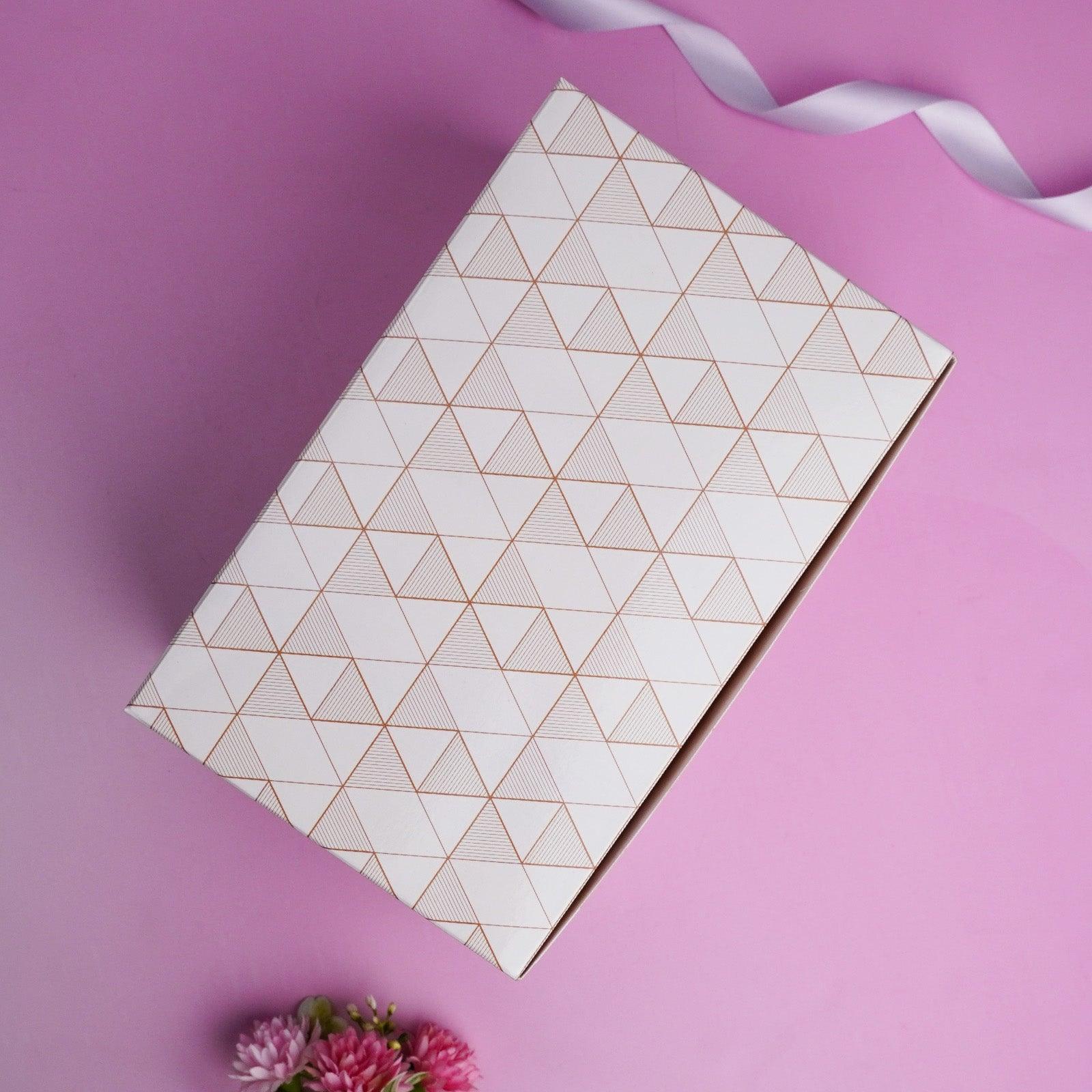 Geometric Pattern Pastry Box