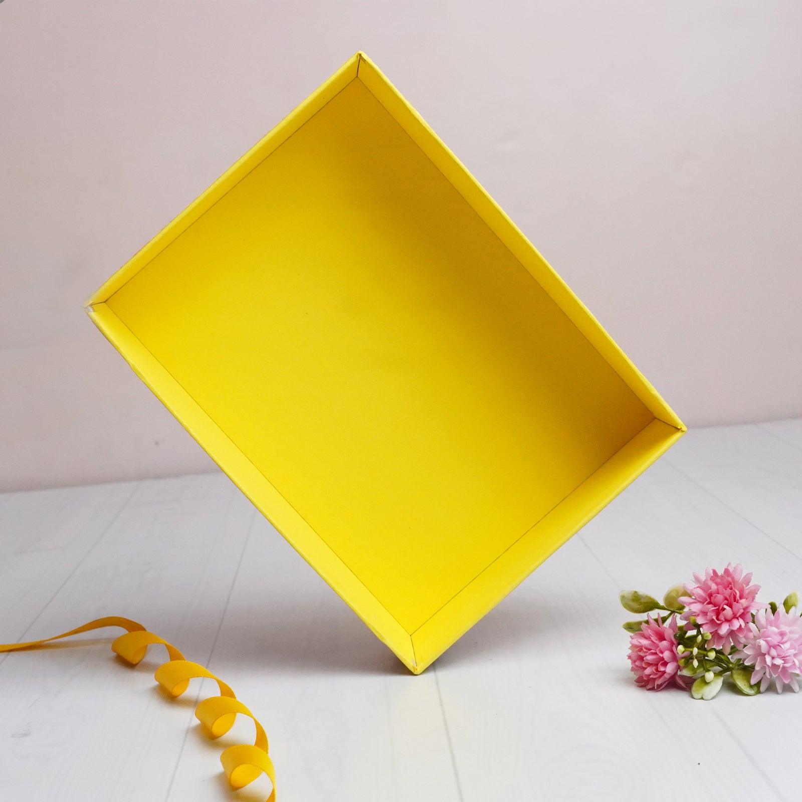 Yellow Medium Tray Box