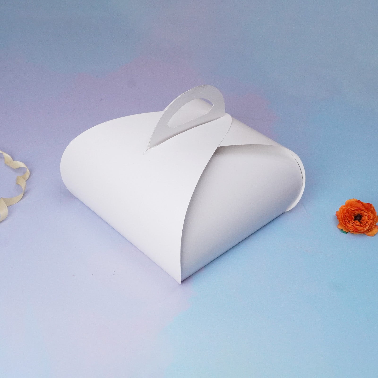 10X10 Handle Dome Cake Box (White)