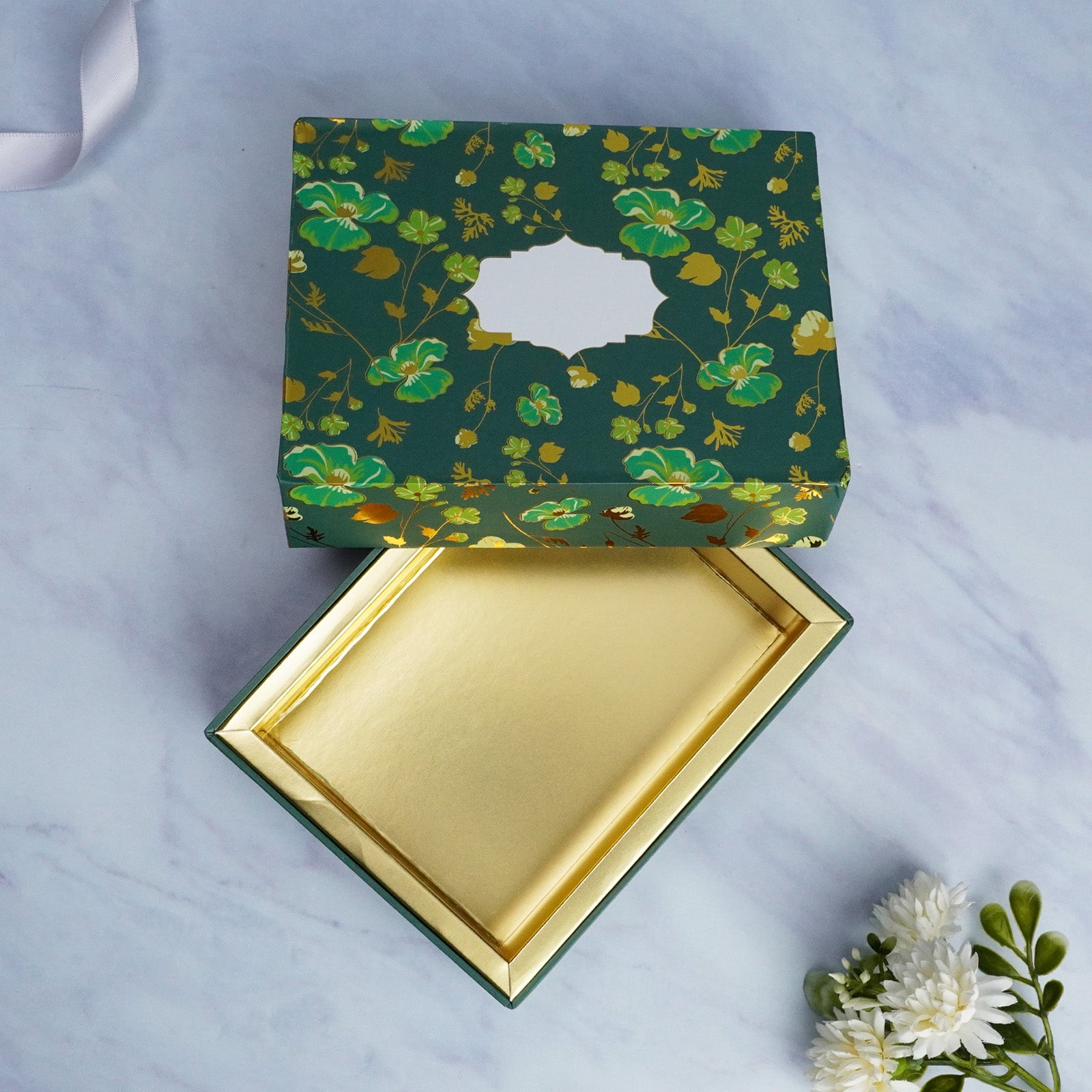 Green Floral Quarter Sweet Box