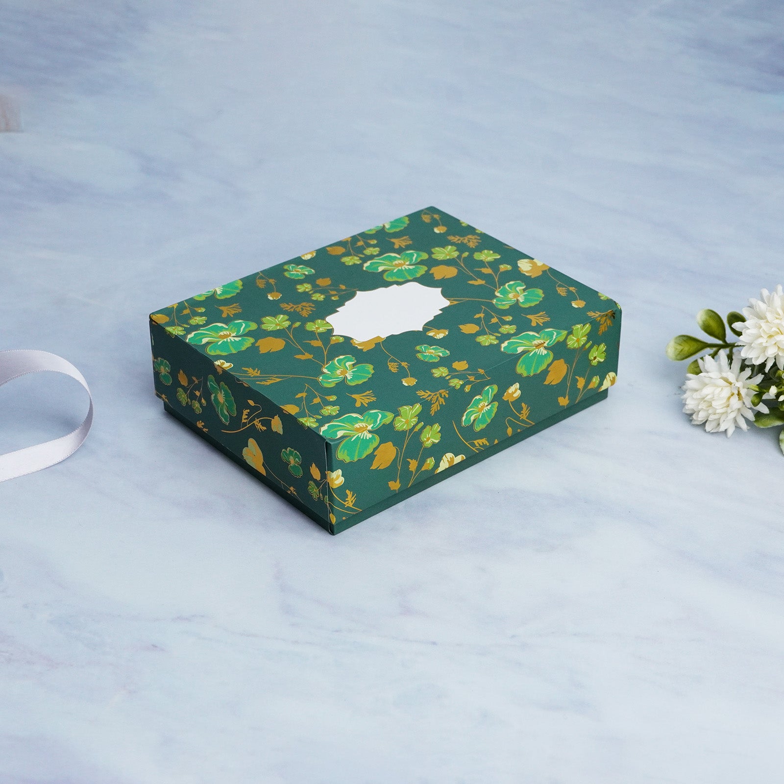 Green Floral Quarter Sweet Box