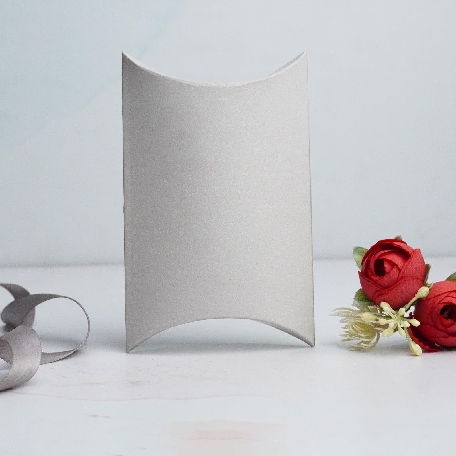 Light grey Pillow Box