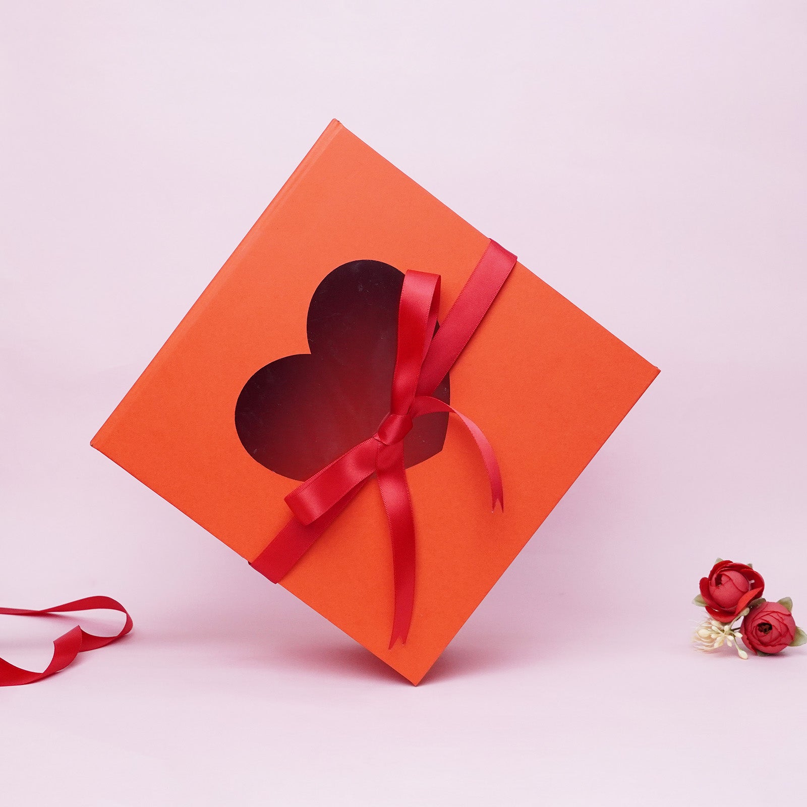 Red Valentine’s Medium Gift Box