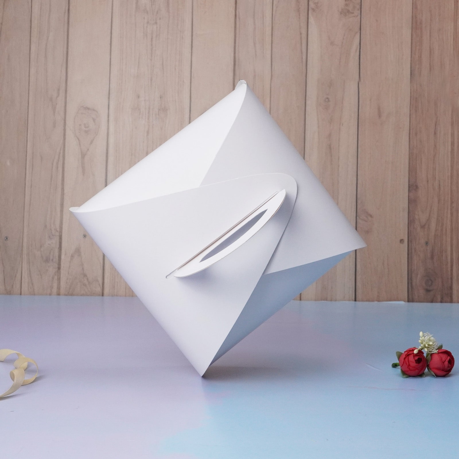 8X8 Handle Dome Cake Box (White)